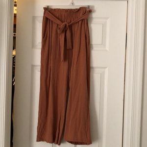 Boutique high waisted cropped pants